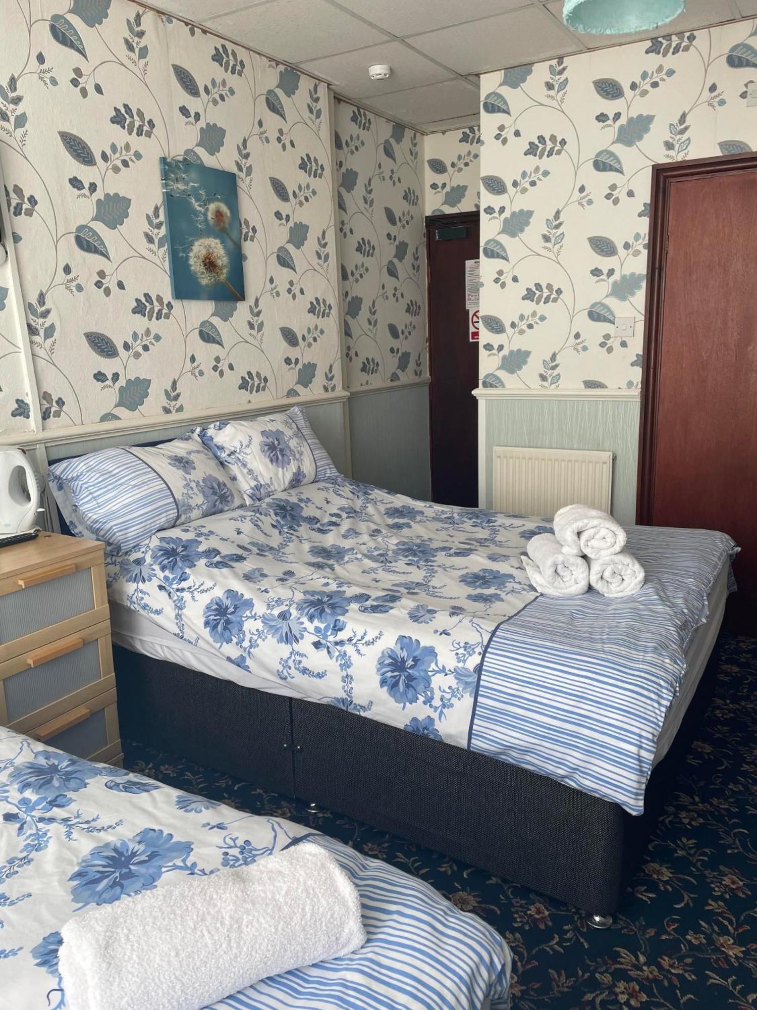 Roselea Hotel - St Chads Blackpool Room photo