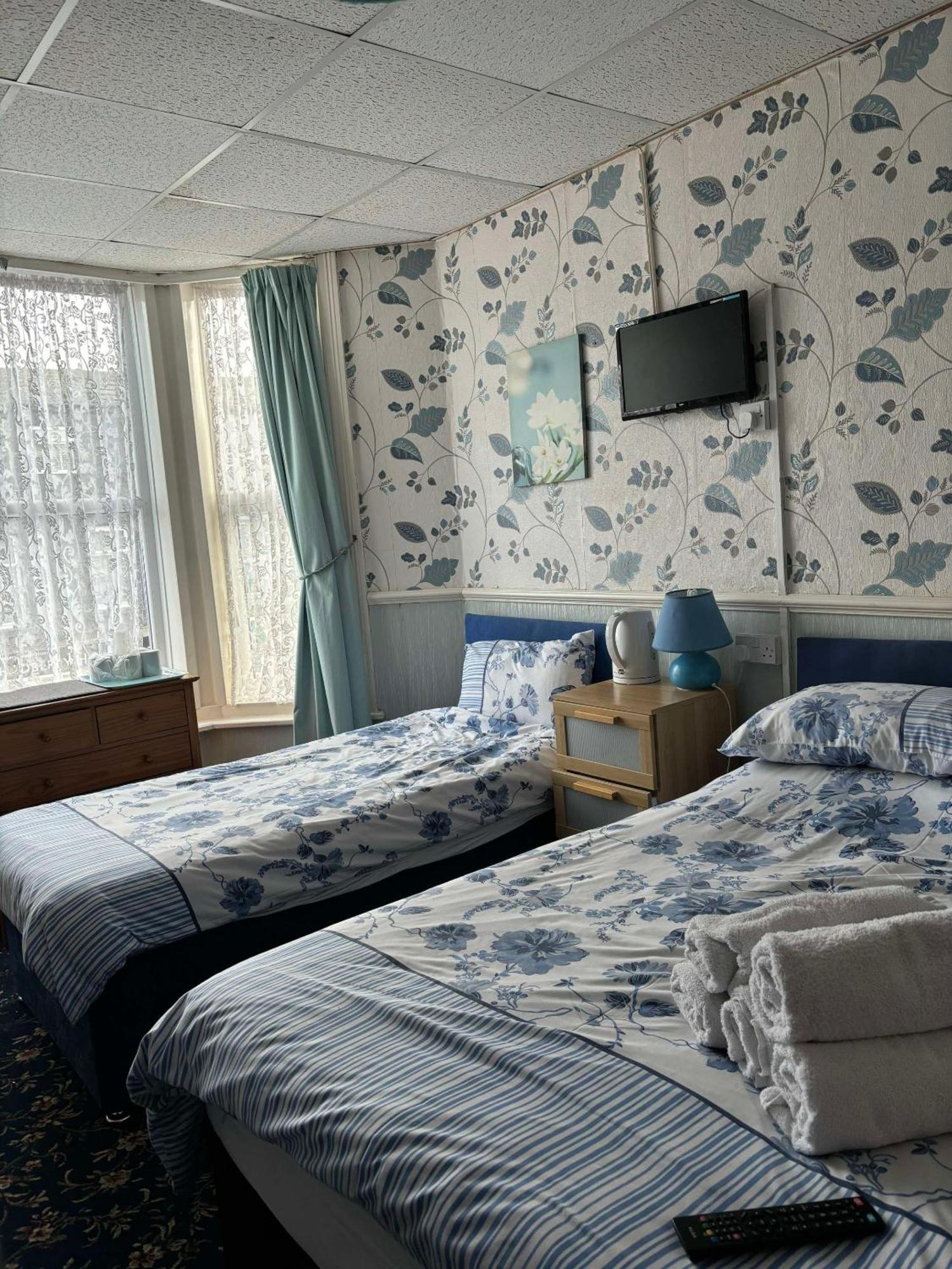 Roselea Hotel - St Chads Blackpool Room photo